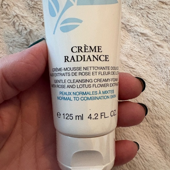 Crème Radiance Gentle Cleansing Creamy-Foam - White - Picture 2 of 6